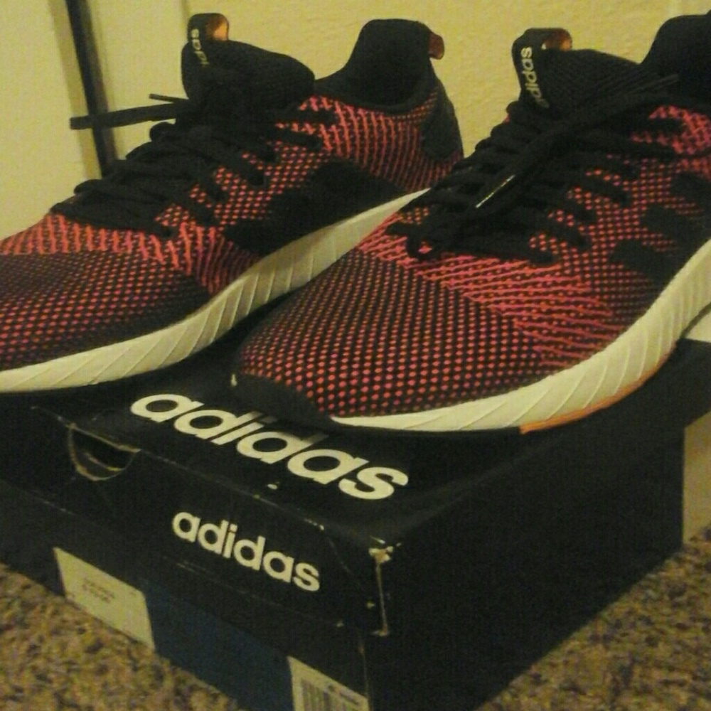 Adidas Questar  BYD